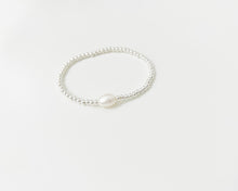 Load image into Gallery viewer, Pearl Bracelet- 3mm
