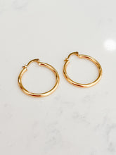 Load image into Gallery viewer, Thin Medium Hoops
