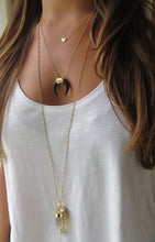 Load image into Gallery viewer, Gold Tiny Heart Necklace
